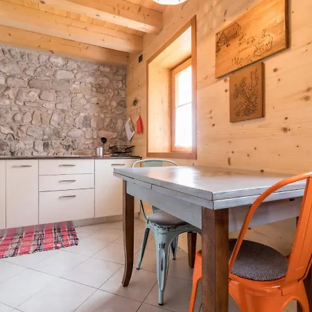 Diffuso - Cjasa Ustin-4 By Interhome Apartman *