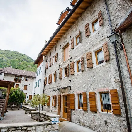 Appartement Diffuso - Cjasa Ustin-4 By Interhome